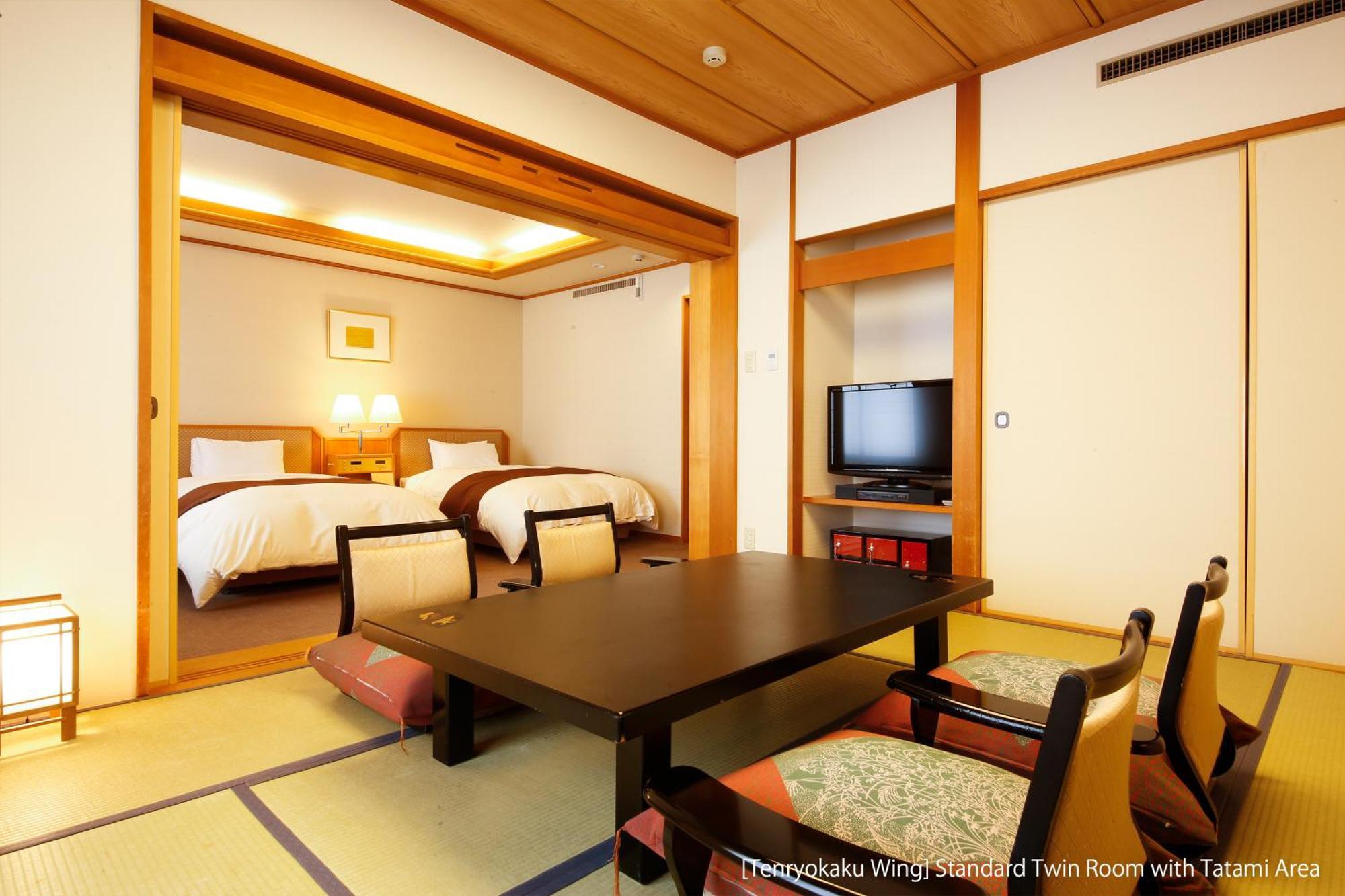 Hida Takayama Onsen Takayama Green Hotel - Keio Group Hotels - Εξωτερικό φωτογραφία A Japanese style room with tatami